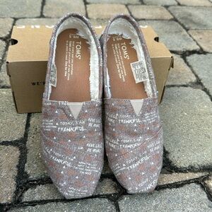 TOMS classic alpargatas light brown wool thankful shoes size 6.5